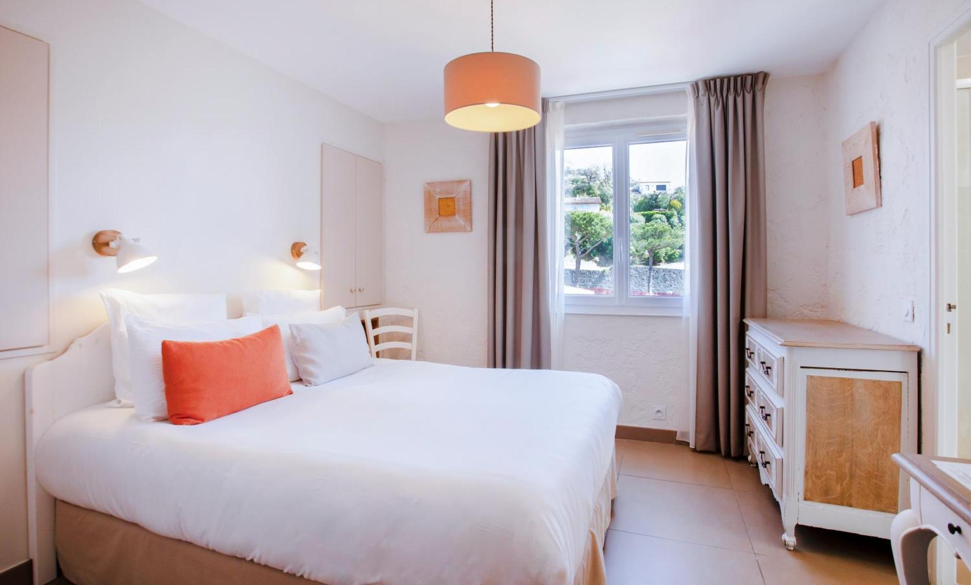 Hotel La Bienvenue Ла Круа-Вальме Номер фото