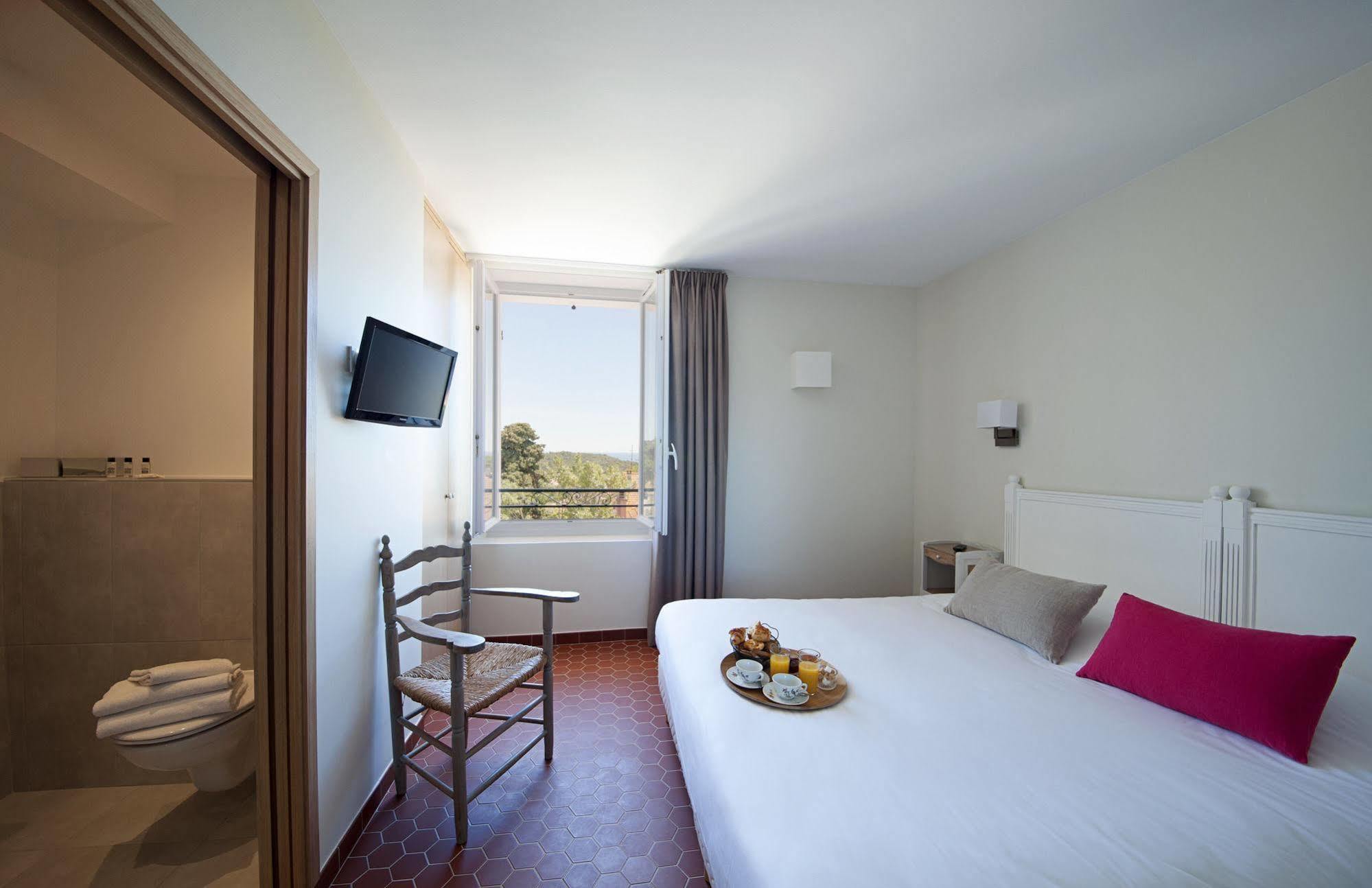 Hotel La Bienvenue Ла Круа-Вальме Экстерьер фото
